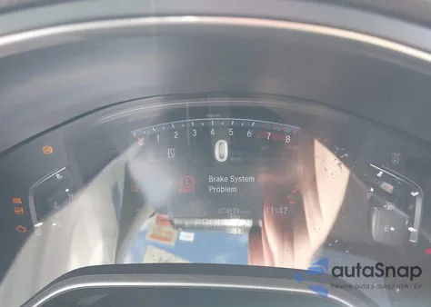 2019 Honda Crv z USA, uszkodzony, nr VIN 7FARW2H83KE014317